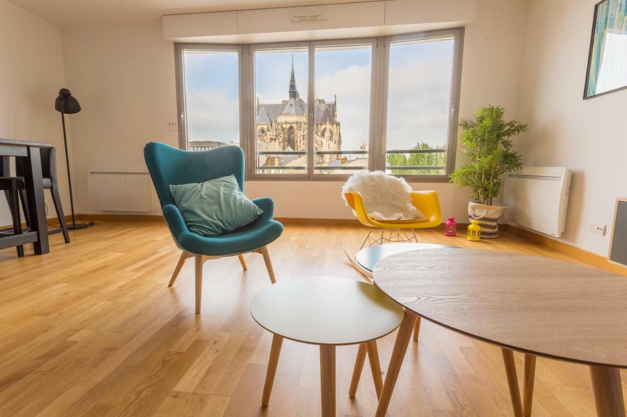 In Front Of Cathederal ! Appartement Reims Buitenkant foto